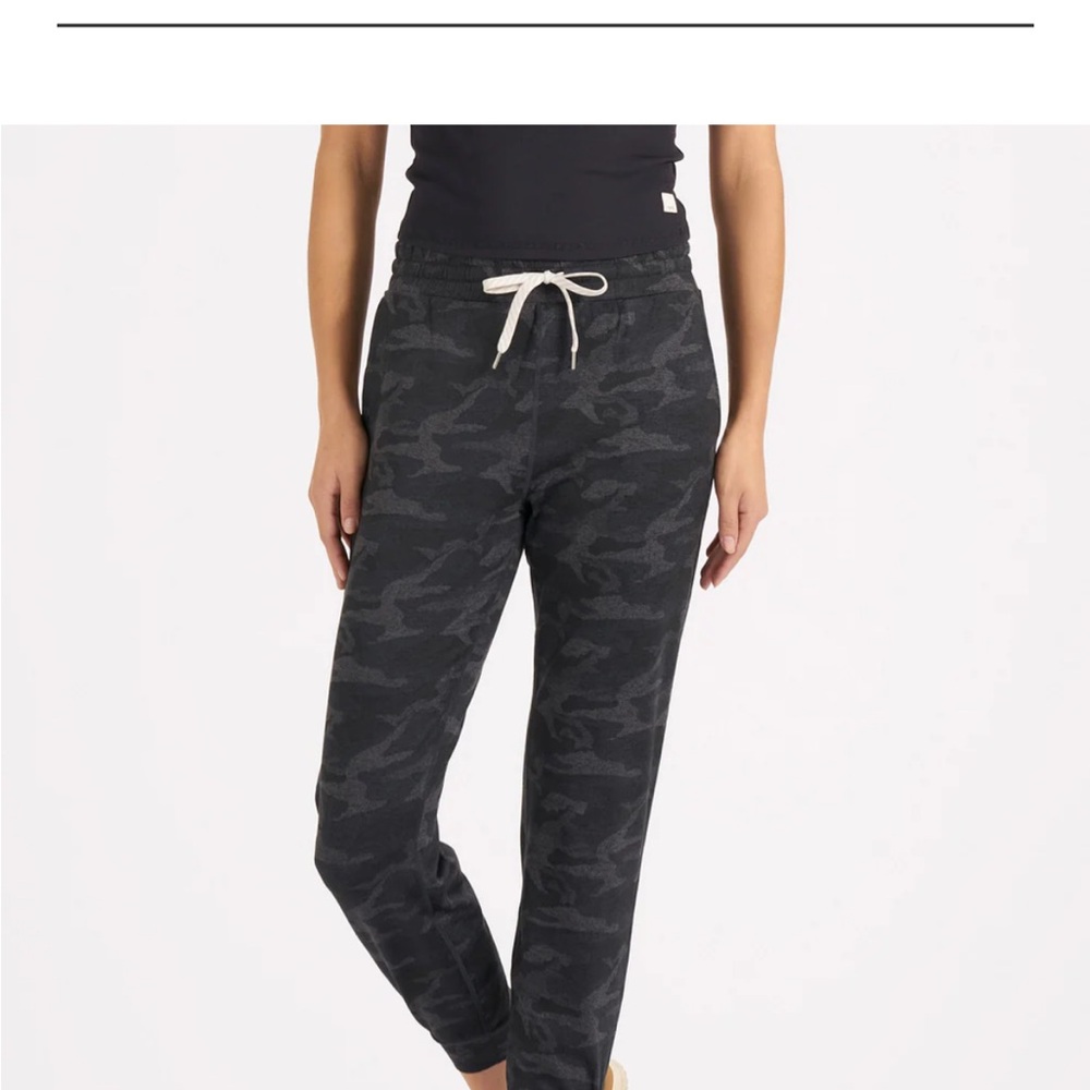 Vuori Performance Joggers (long) Camo